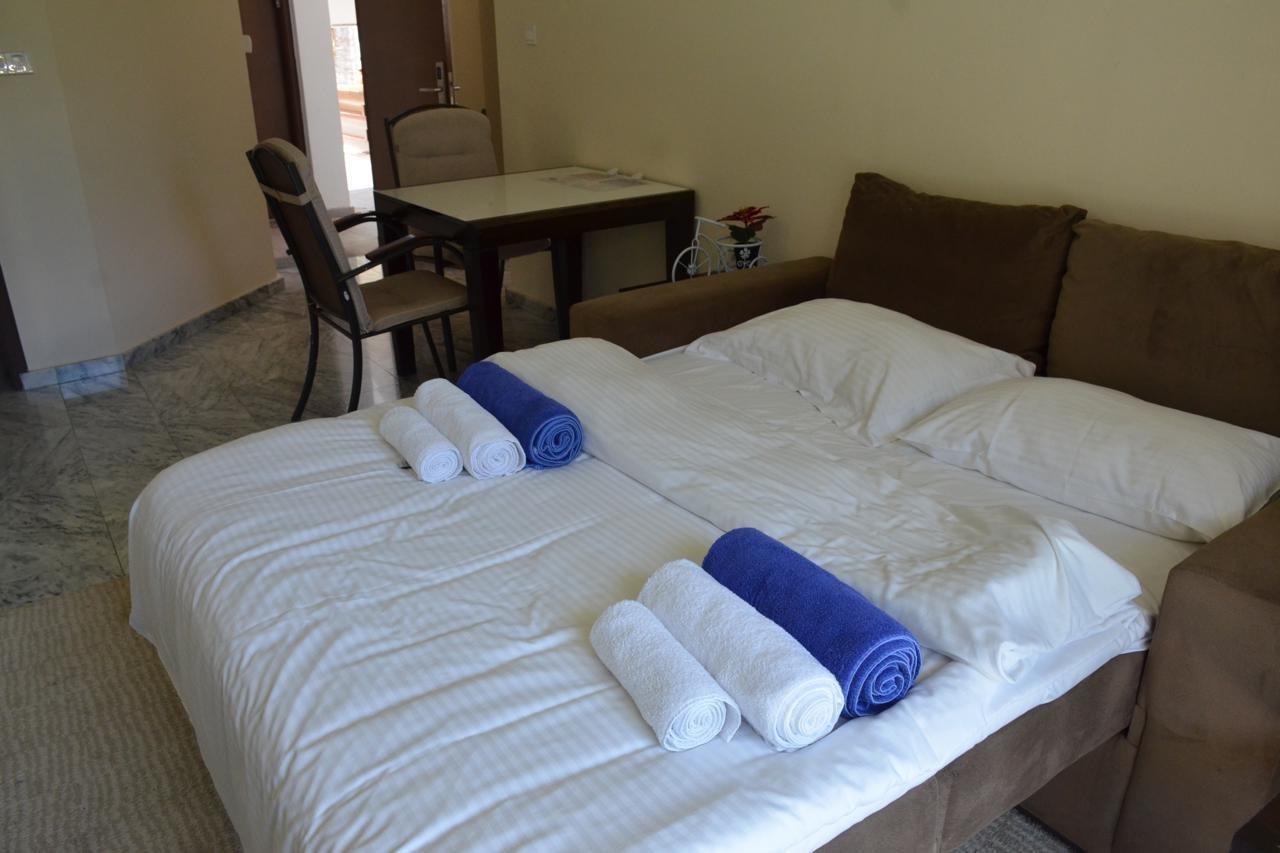 Latchi Escape Hotel And Suites Polis Exterior foto