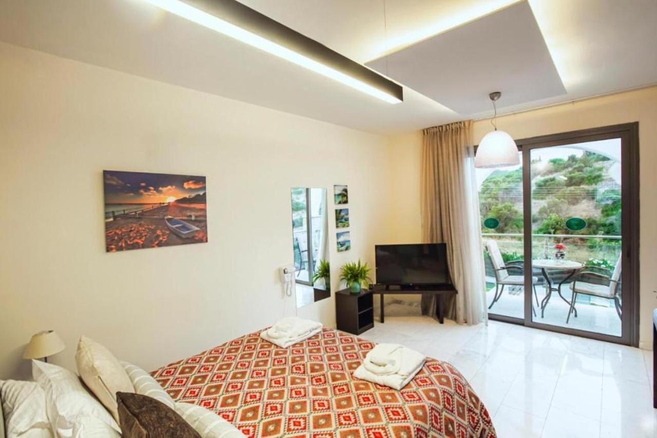 Latchi Escape Hotel And Suites Polis Exterior foto
