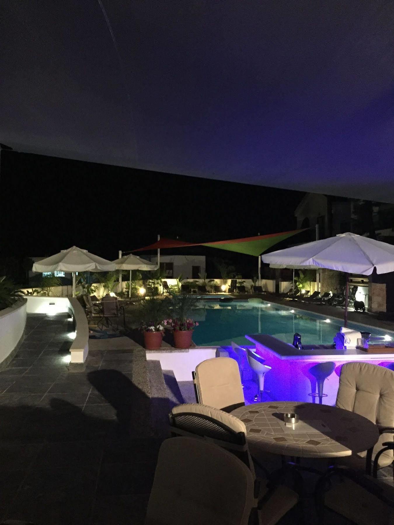 Latchi Escape Hotel And Suites Polis Exterior foto